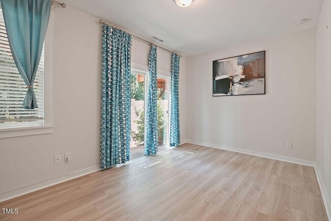 Building Photo - 2075 Eva Pearl Dr