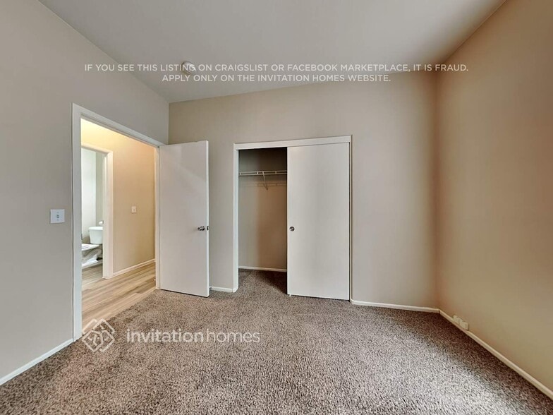 Building Photo - 9120 Blue Raven Ave