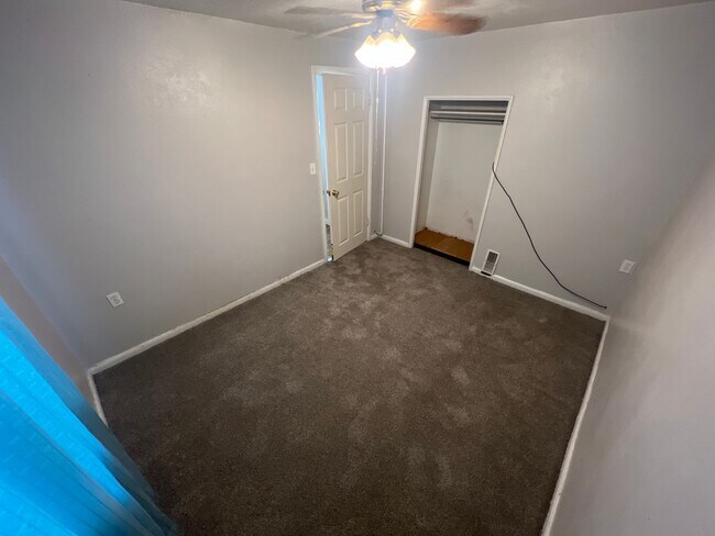 Building Photo - Cleveland