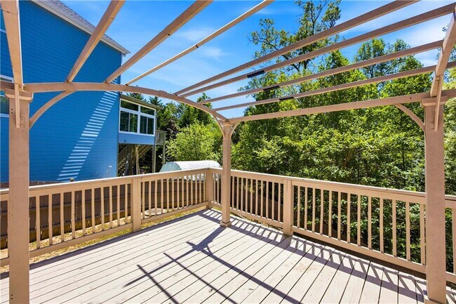 Building Photo - 455 Park Pl Ct