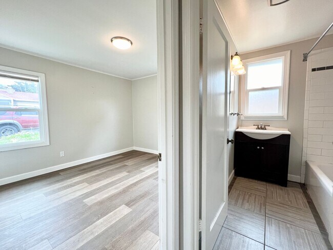 Building Photo - MUST SEE - Updated Single Family Rancher -...