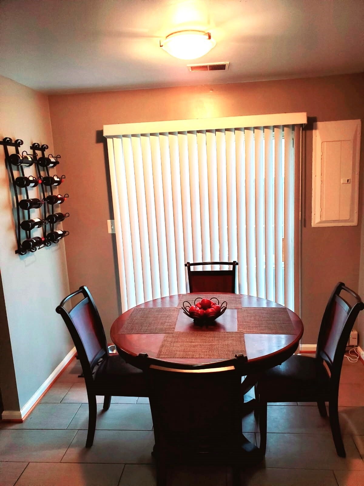 Building Photo - 16420 Ellipse Ter