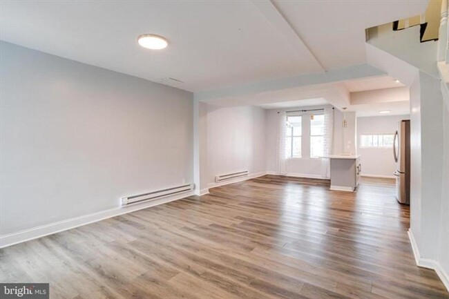 Building Photo - Newly Renovated Three-Bedroom House In Bal...