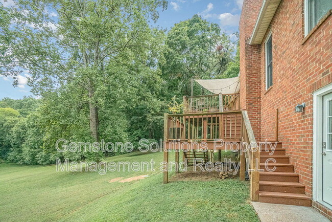 Building Photo - 4446 Pratt Ln