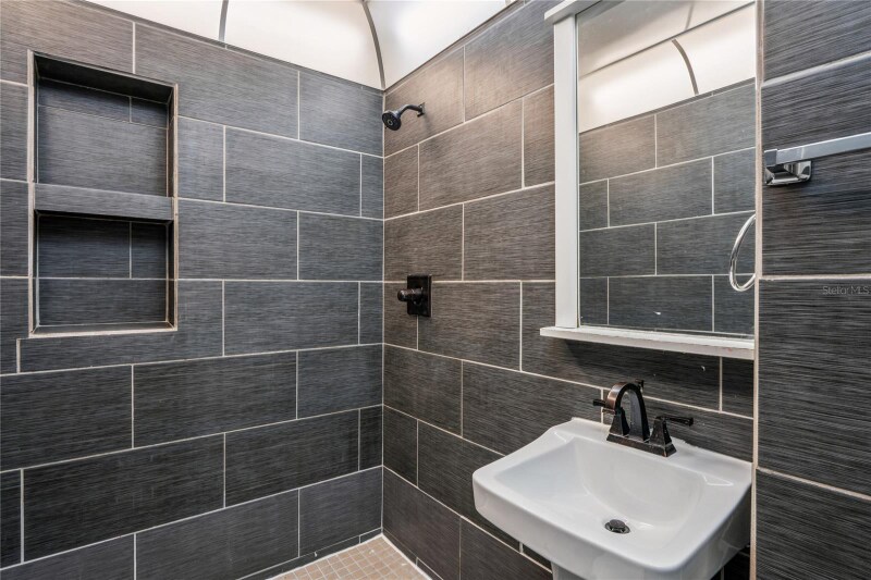 Building Photo - 7025 Ponderosa Dr