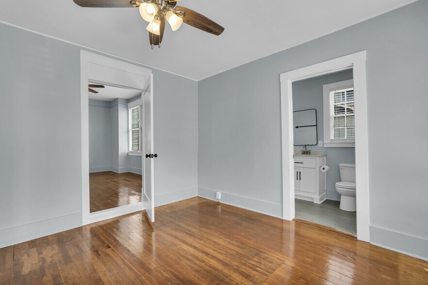 Downstairs Bedroom with Full Bath - 537 E 40th St