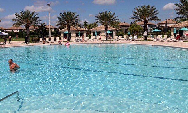 Building Photo - 1560 Flange Dr