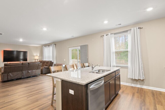 Building Photo - 103 Cardinal Flower Ct