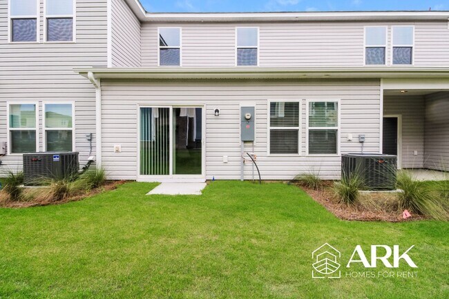 Building Photo - 7248 Bellacroft Dr