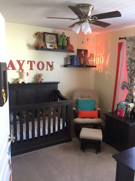 Building Photo - 6193 Royal Crest Ln