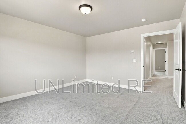 Building Photo - 12249 Curtis Ct