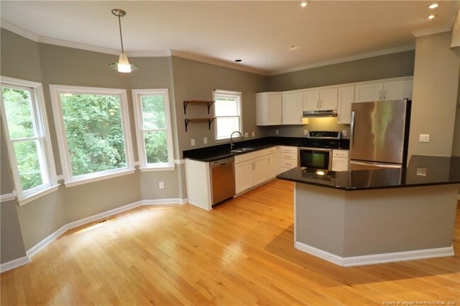 Building Photo - 109 Candy Apple Ct
