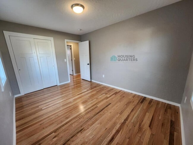 Building Photo - 1108 E 37th Ave