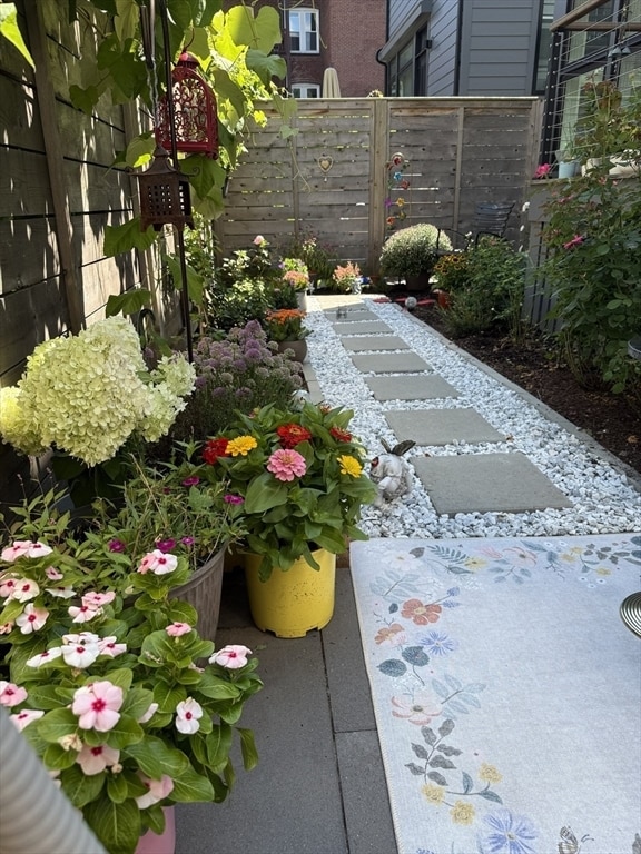 Building Photo - 6 Richardson St