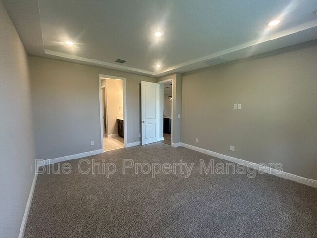 Building Photo - 1125 British Cir