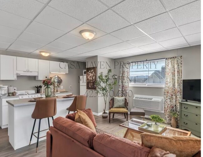 Building Photo - Modern 1 Bed 1 Bath - Pet Friendly!