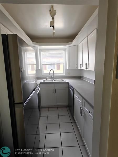 Building Photo - 2914 NW 89th Terrace