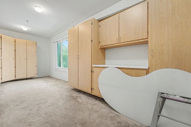 Building Photo - Remodeled 3BD Corner Townhome + Dual Primary Suites + Views | Bella Montana