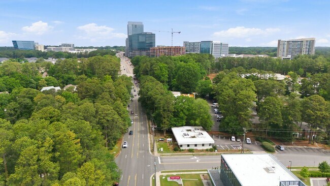 Building Photo - 3733 Yorktown Pl