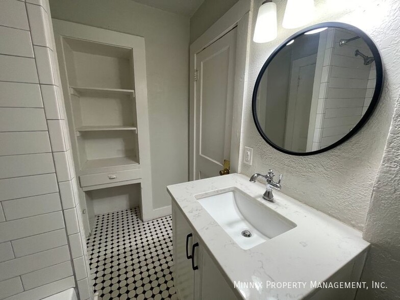 Building Photo - 1506 S Ong St