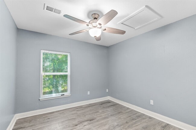 Building Photo - 3853 Rosedale St