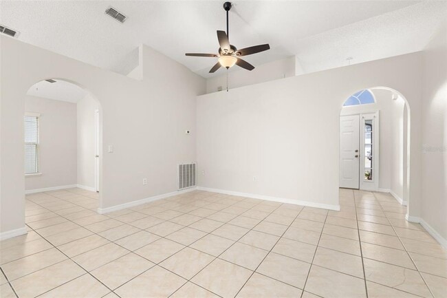 Building Photo - 624 Blake Ave