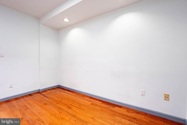 Building Photo - 763 S 8th St