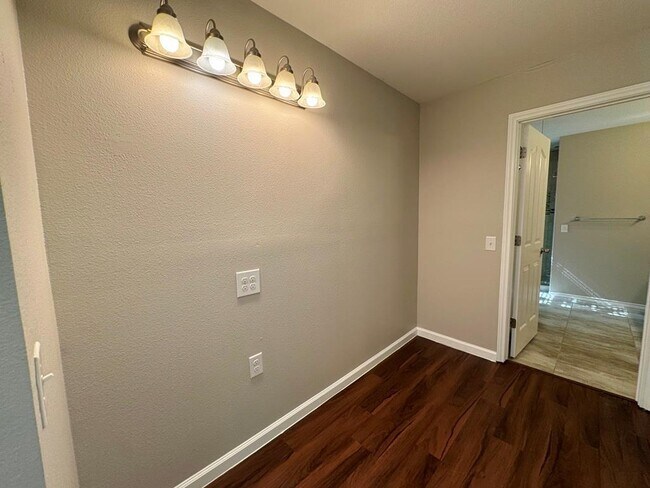 Building Photo - 3003 Burning Oak Dr