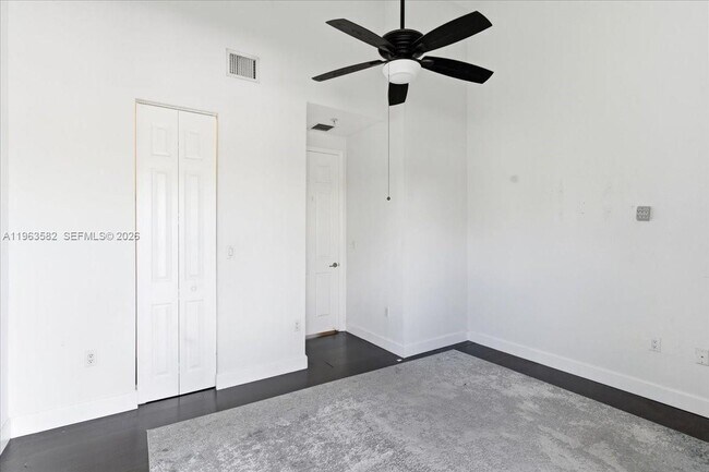 Building Photo - 7743 SW 99th St