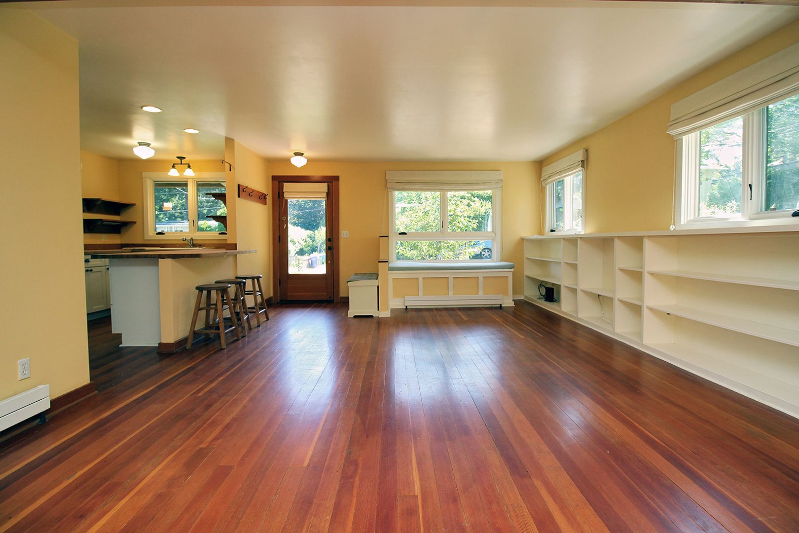 Building Photo - 9233 SW Brier Pl