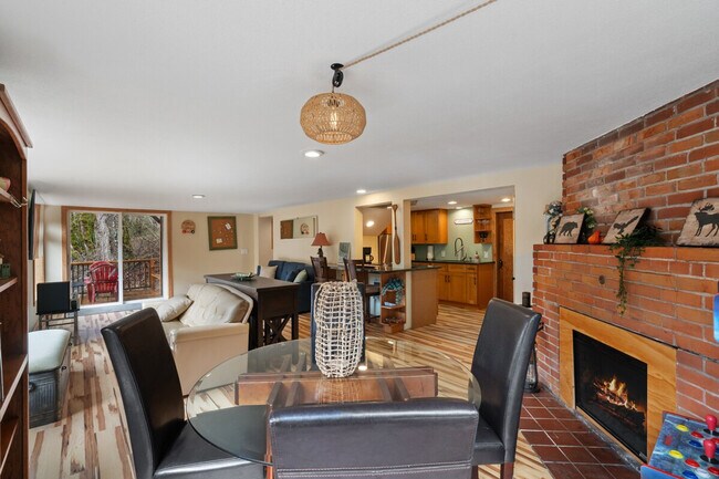 Building Photo - 11582 Washougal River Rd