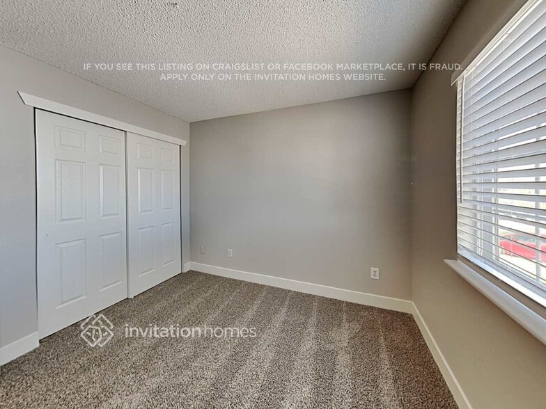 Building Photo - 950 Winebrook Way