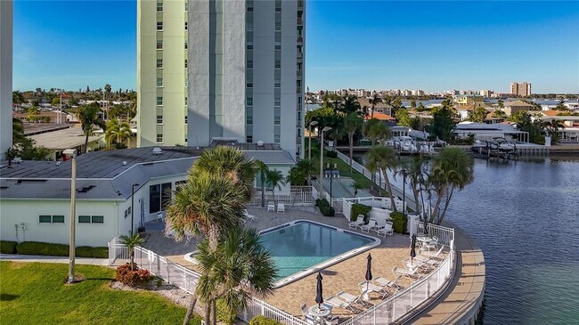 Building Photo - 400 64th Ave