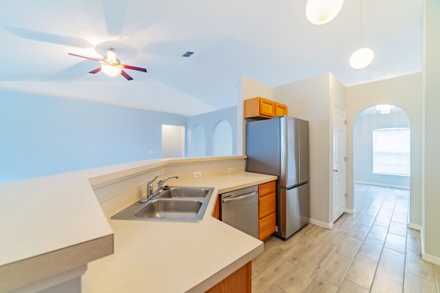 Building Photo - 5396 Berrien Ave