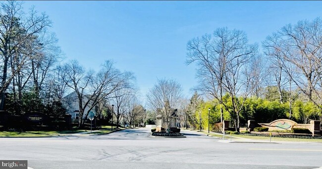 Building Photo - 8195 Poinsett Terrace