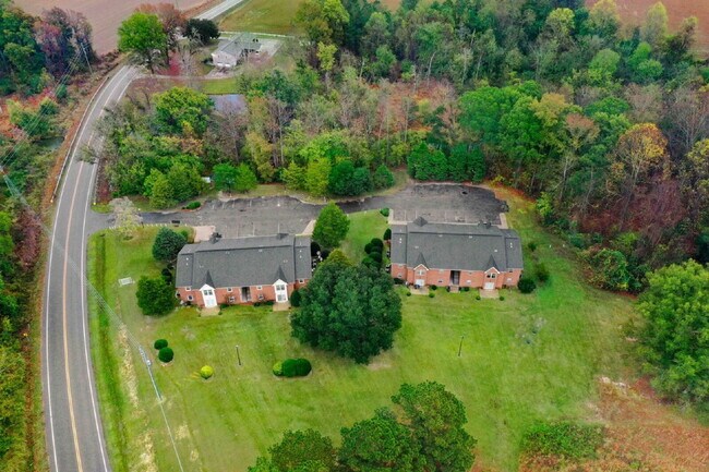 Building Photo - FOR RENT in Waynetique Apts ~ 2 Bedroom, 2 Bathroom Apartment in Goldsboro *Excellent Wayne Memor...