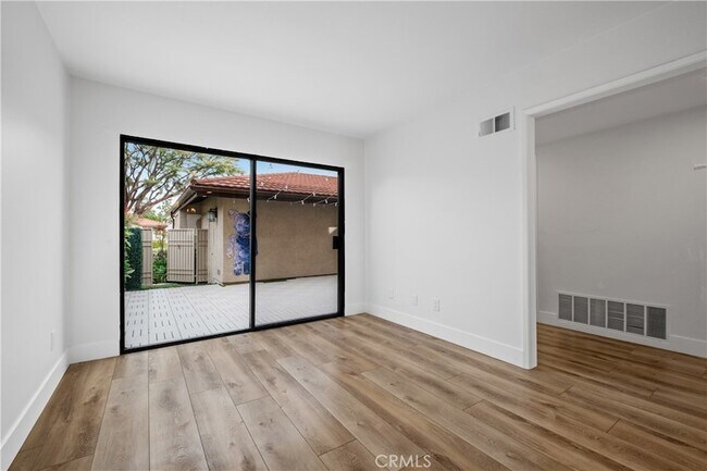 Building Photo - 25702 Seaside Dr