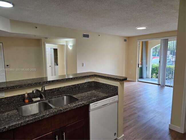 Building Photo - 2090 W Preserve Way