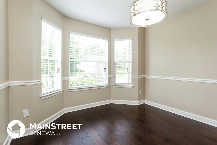 Building Photo - 6123 Lamp Post Pl