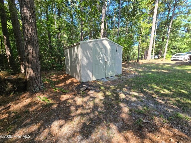 Building Photo - 328 Groves Point Cir