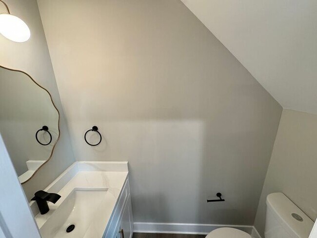 Building Photo - Fully Updated 4 Bedroom Home in Raleigh