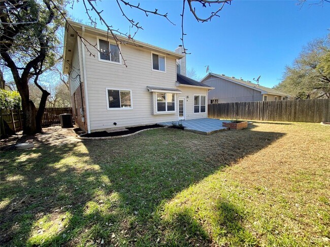 Building Photo - 4402 Everest Ln