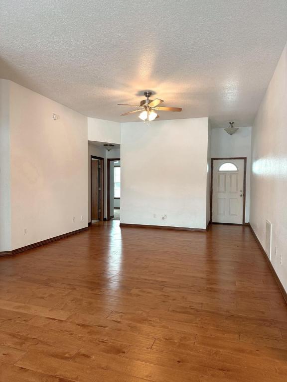 Building Photo - 1519 Gold Stream Dr