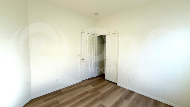 Building Photo - 25650 W Burgess Ln