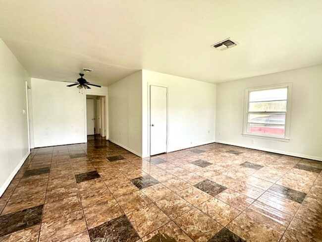 Building Photo - 3708 Frederick Ave