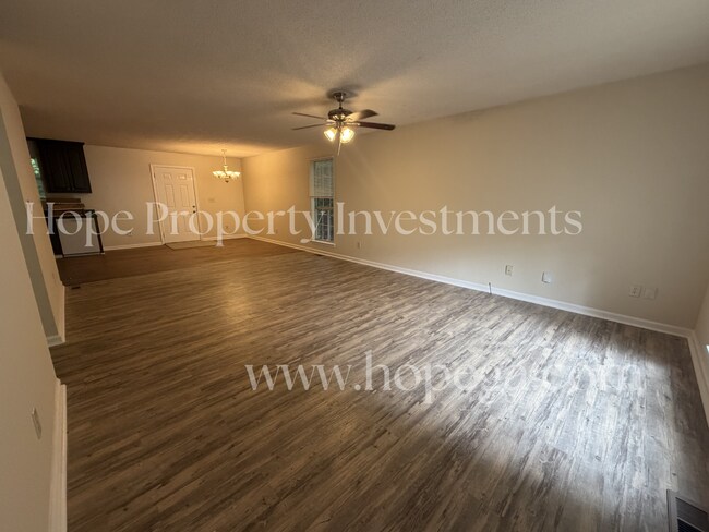 Building Photo - 91 Bailey Dr