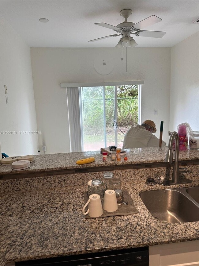 Building Photo - 2551 SE 16th Terrace