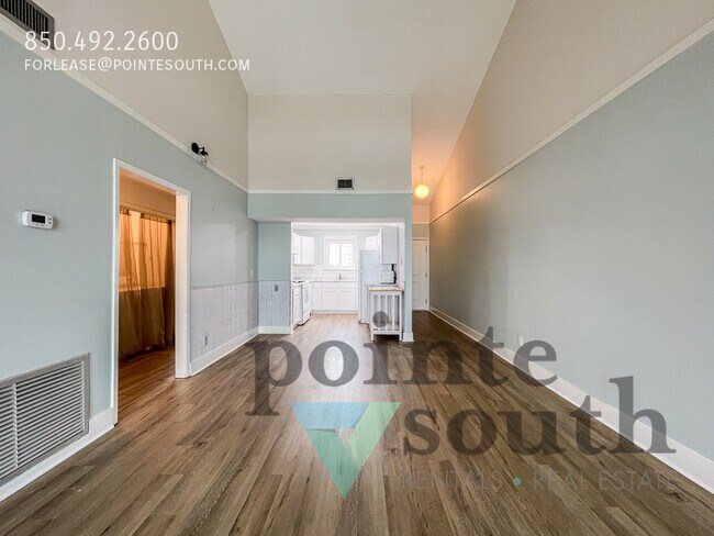 Building Photo - 14100 River Rd