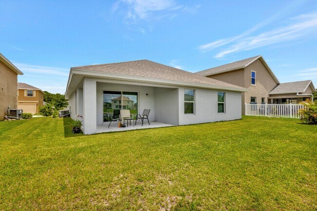 Building Photo - 9709 Starboard Dr