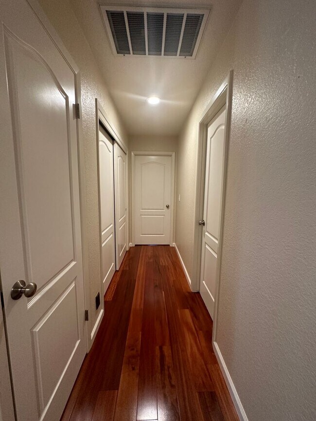 Building Photo - 2601 Bardolino Ln